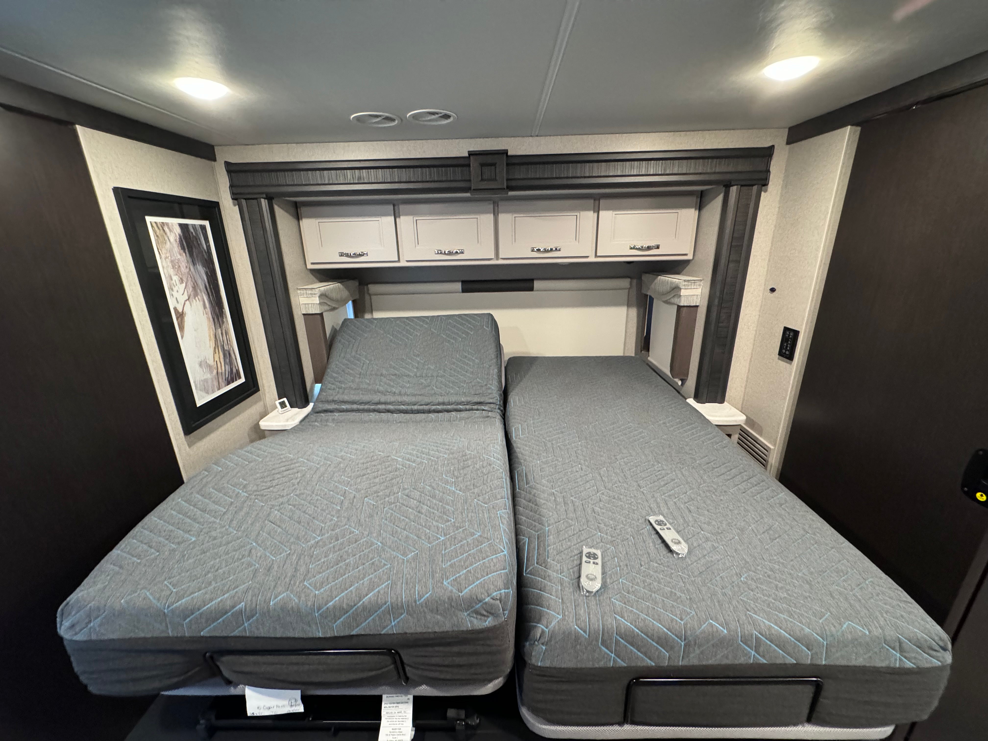 DSS Split Queen Adjustable Bed System with dual wireless remotes